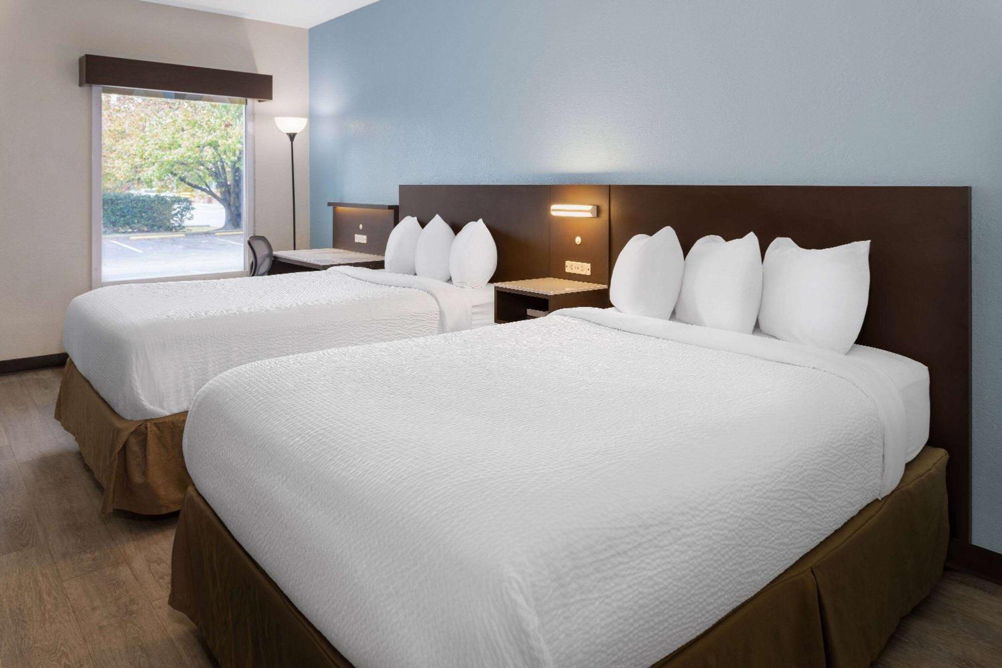 Baymont By Wyndham Camp Lejeune Jacksonville Exterior foto